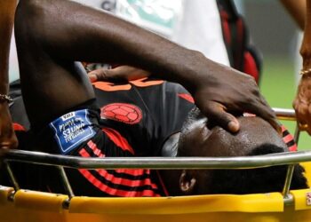 Galatasaraylı Davinson Sanchez kadrodan çıkarıldı!