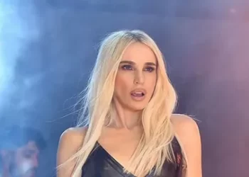 Ünlü şarkıcı Gülşen’den dikkat çeken bayram mesajı; İçim buruk, neşem yok