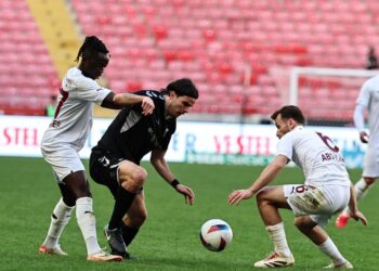 Hatayspor evinde Sivasspor’u 10 kişiyle geçti!