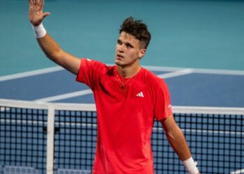 Miami açık finalinde Djokovic’i deviren Jakub Mensik şampiyon oldu!