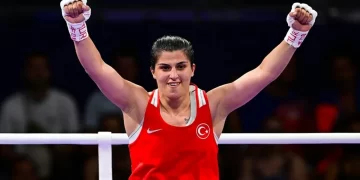 Milli boksör Busenaz Sürmeneli dünya şampiyonu!