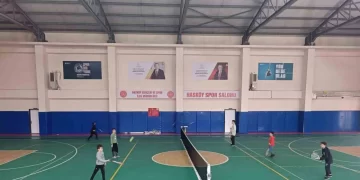 Muş Hasköy’de, tenis kursuna gençlerden yoğun ilgi!