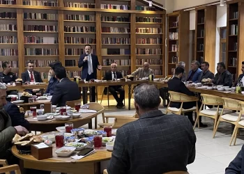 Muş Malazgirtli muhtarlar iftar sofrasında buluştu!