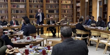 Muş Malazgirtli muhtarlar iftar sofrasında buluştu!