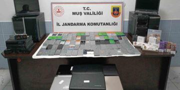 Muş’ta, yol kontrollerinde 75 şahıs yakalanırken, 6’sı tutuklandı!