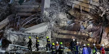 Myanmar depreminde can kaybı yükseliyor: Zamana karşı mücadele