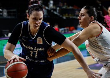 Nesibe Aydın, ÇBK Mersin’i deplasmanda devirdi!
