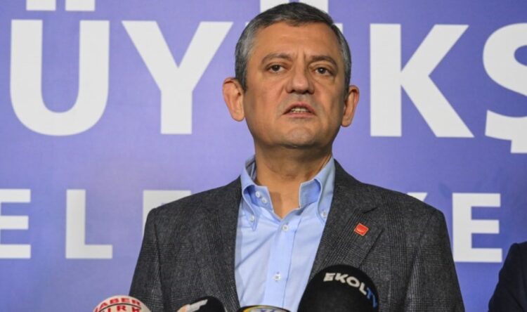 Özgür Özel'den Bahçeli'nin çok konuşulan mesajına cevap geldi.