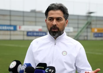 Rizespor’dan İlhan Palut’un istifa iddialarına yanıt!