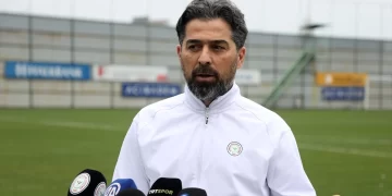 Rizespor’dan İlhan Palut’un istifa iddialarına yanıt!