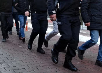 Sahte sağlık raporu düzenleyen suç şebekesi çökertildi