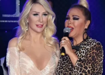 Safiye Soyman’dan şaşırtan Seda Sayan itirafı; “Beni kobay olarak kullanıyor!”