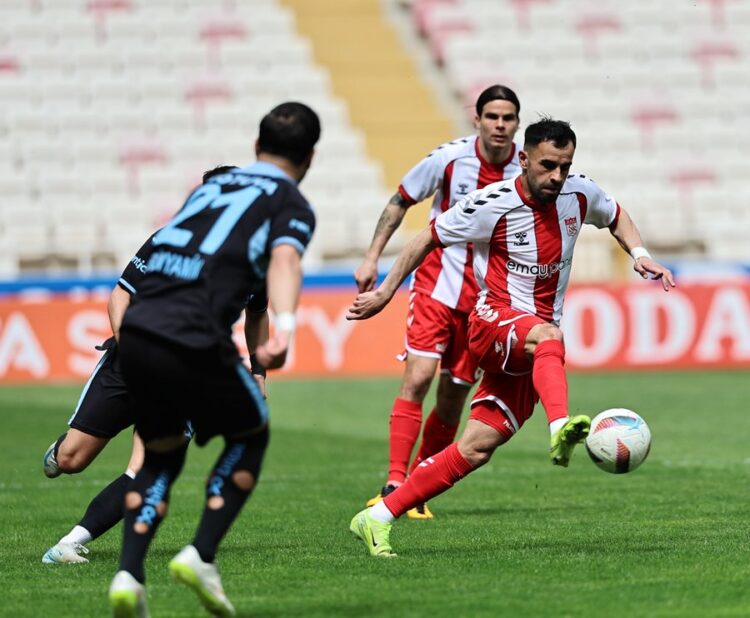 Sivasspor, Adana Demirspor'u 5 golle geçti! sivasspor adana demirspor u 5 golle gecti habermeydan