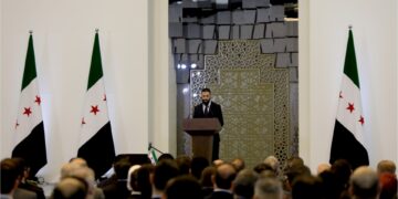 Suriye’de geçici yönetimin ilk kabinesi duyuruldu: PYD’den boykot kararı