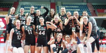 THY, Bahçelievler Belediyespor’u set vermeden geçti!