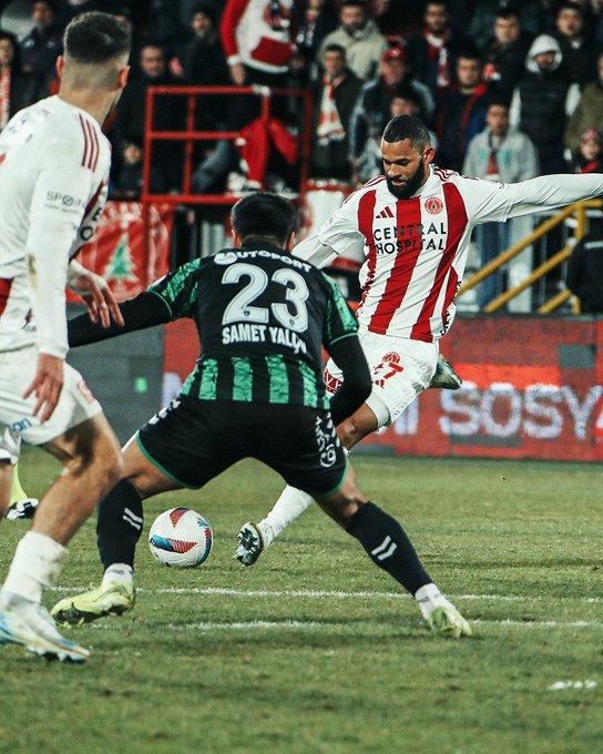 Ümraniyespor ile Kocaelispor yenişemedi! umraniyespor ile kocaelispor yenisemedi habermeydan