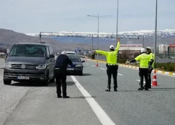 Bayram Tatilinde Trafik Kurallarını İhlal Eden 16 Bin 607 Sürücüye İşlem Yapıldı
