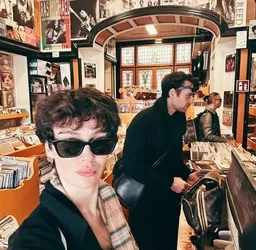 Birce Akalay ve Hakan Kurtaş’tan Barselona’da sevgi dolu anlar