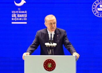 Erdoğan, Türkiye’deki göçmen sayısını duyurdu