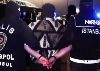 Kırmızı Bültenle Aranan 3 Şahıs Yakalandı