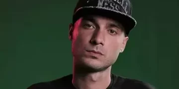 Ünlü rap’çi Sansar Salvo babasını dövdü!