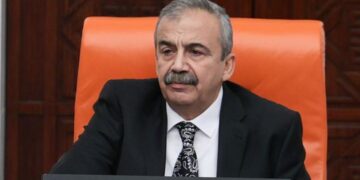 Sırrı Süreyya Önder’in hayati tehlikesi artıyor!