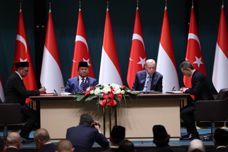 Turkiye ile Endonezya arasinda 3 anlasma imzalandi habermeydan