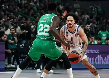 Anadolu Efes, Panathinaikos’a son periyotta kaybetti!