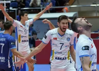 Arkas Spor, Fenerbahçe’yi yenip seriyi eşitledi!