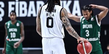 Beşiktaş, Darüşşafaka’yı farklı geçti!