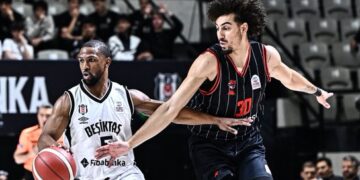 Beşiktaş, Manisa Basket’i son periyotta geçti!