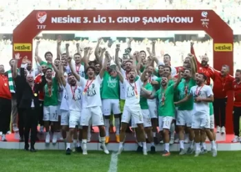Bursaspor, şampiyonluk kupasına kavuştu!
