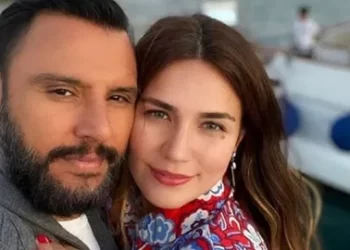 Buse Varol annesini paylaştı! Alişan'ın kayınvalidesini görenler şaşkınlık geçirdi! Buse Varol annesini paylaştı! Alişan’ın kayınvalidesini görenler şaşkınlık geçirdi!