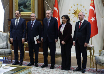 Cumhurbaşkanı Erdoğan ile DEM Parti görüşmesi: 13 maddelik talep listesi yok, silahsızlanma ve tecrit öne çıkıyor