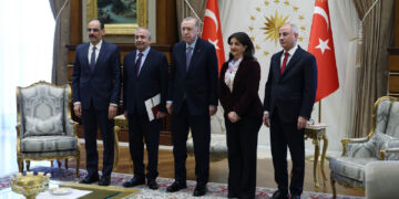 Cumhurbaşkanı Erdoğan ile DEM Parti görüşmesi: 13 maddelik talep listesi yok, silahsızlanma ve tecrit öne çıkıyor