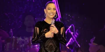 Ebru Gündeş’in kızını görenler ”Aynı Reza Zarrab” demekten kendini alamadı