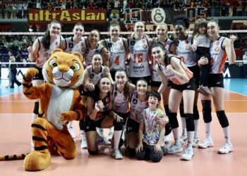 Eczacıbaşı, Galatasaray’ı yenip ligi 3. bitirdi!