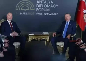 Cumhurbaşkanı Erdoğan’dan Antalya’da diplomasi trafiği