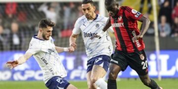 Fenerbahçe, Gaziantep’ten 3 puanla dönüyor!