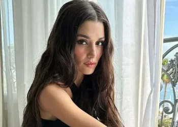 Hande Erçel, Maldivler’den fotoğraf paylaştı, akıllarda aynı soru!