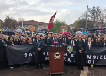 Avukatlardan ‘hukuka saygı’ yürüyüşü