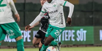 Iğdır FK, Sakaryaspor karşısında 3 puanı 4 golle aldı!