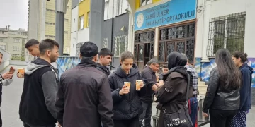 İstanbul’da deprem sonrası 74 bin kişi okullarda barındı