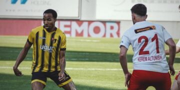 İstanbulspor, Yeni Malatyaspor’u 5 golle geçti!