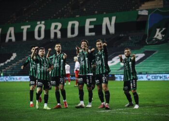 Kocaelispor, Yeni Malatya’ya gol olup yağdı!