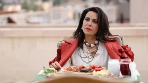 kubra unlu uzak sehir1 habermeydan