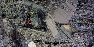 Myanmar’daki depremlerde can kaybı 2 bin 700’ü aştı