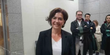 Özlem Gürses’e 1 yıl 3 ay hapis cezası verildi