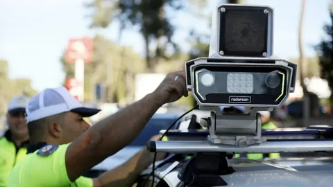 Bakan Yerlikaya: Gündüz 1271, gece ise 601 radarla hız denetimleri sürüyor radarla hiz denetimleri habermeydan