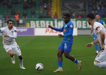 Rizespor, Eyüpspor’u eli boş gönderdi!